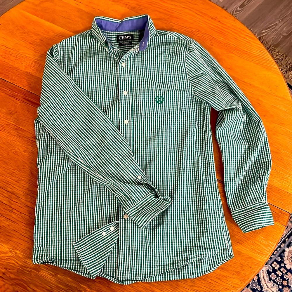 Chaps Stretch Easy Care long sleeve, button-down shirt. Men’s small. Green.